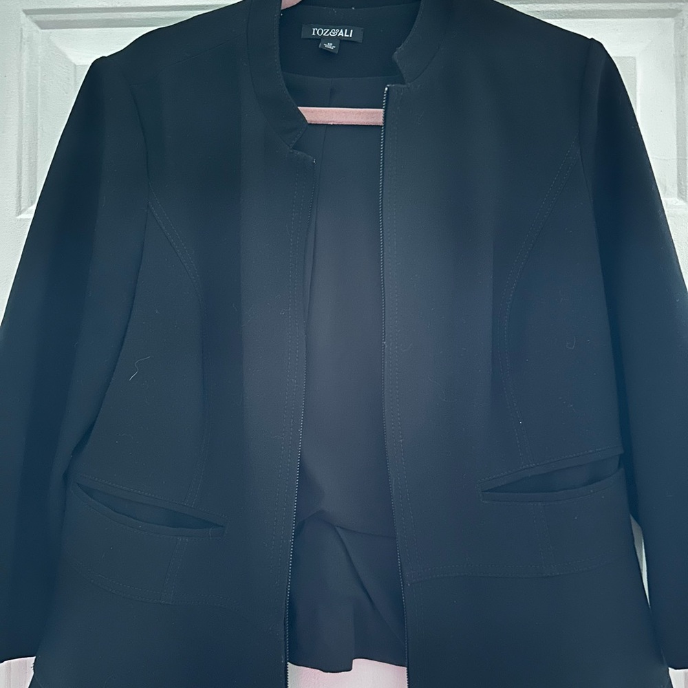 Roz & Ali Black Women's Jacket size 12 with zipper